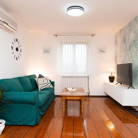 Bepa Apartamento Supetar Exterior foto