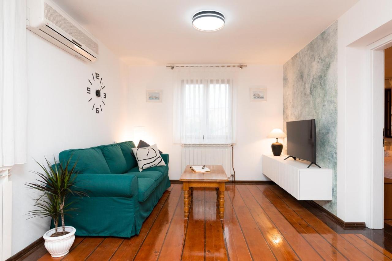 Bepa Apartamento Supetar Exterior foto