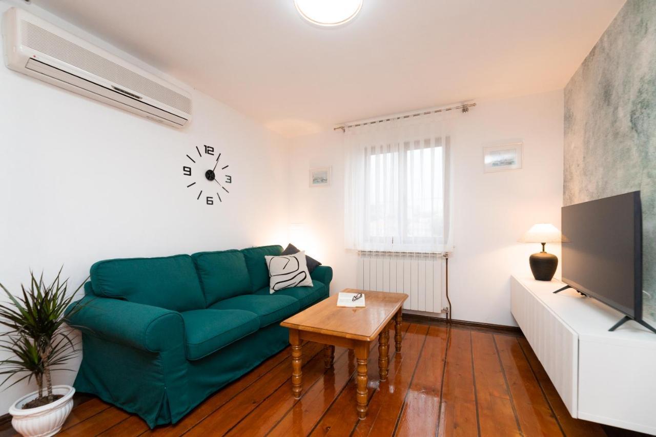 Bepa Apartamento Supetar Exterior foto