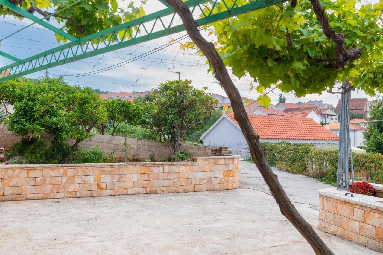 Bepa Apartamento Supetar Exterior foto