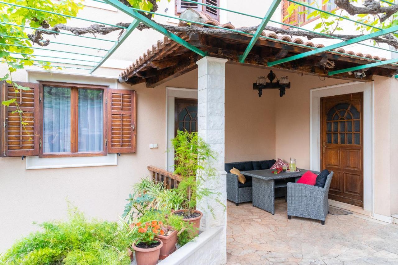 Bepa Apartamento Supetar Exterior foto